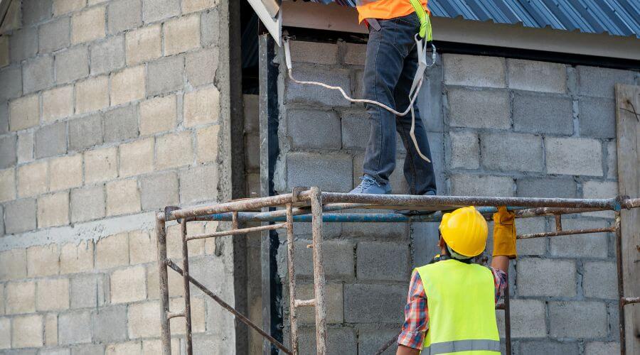 Expert Emergency Roof Repairs services in Caulfield, MO